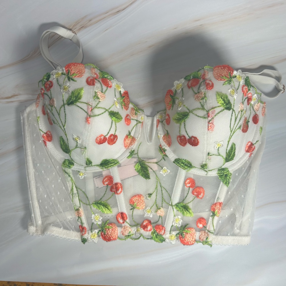 Victoria's Secret White Lace Crop Top, Size 34 C Cup